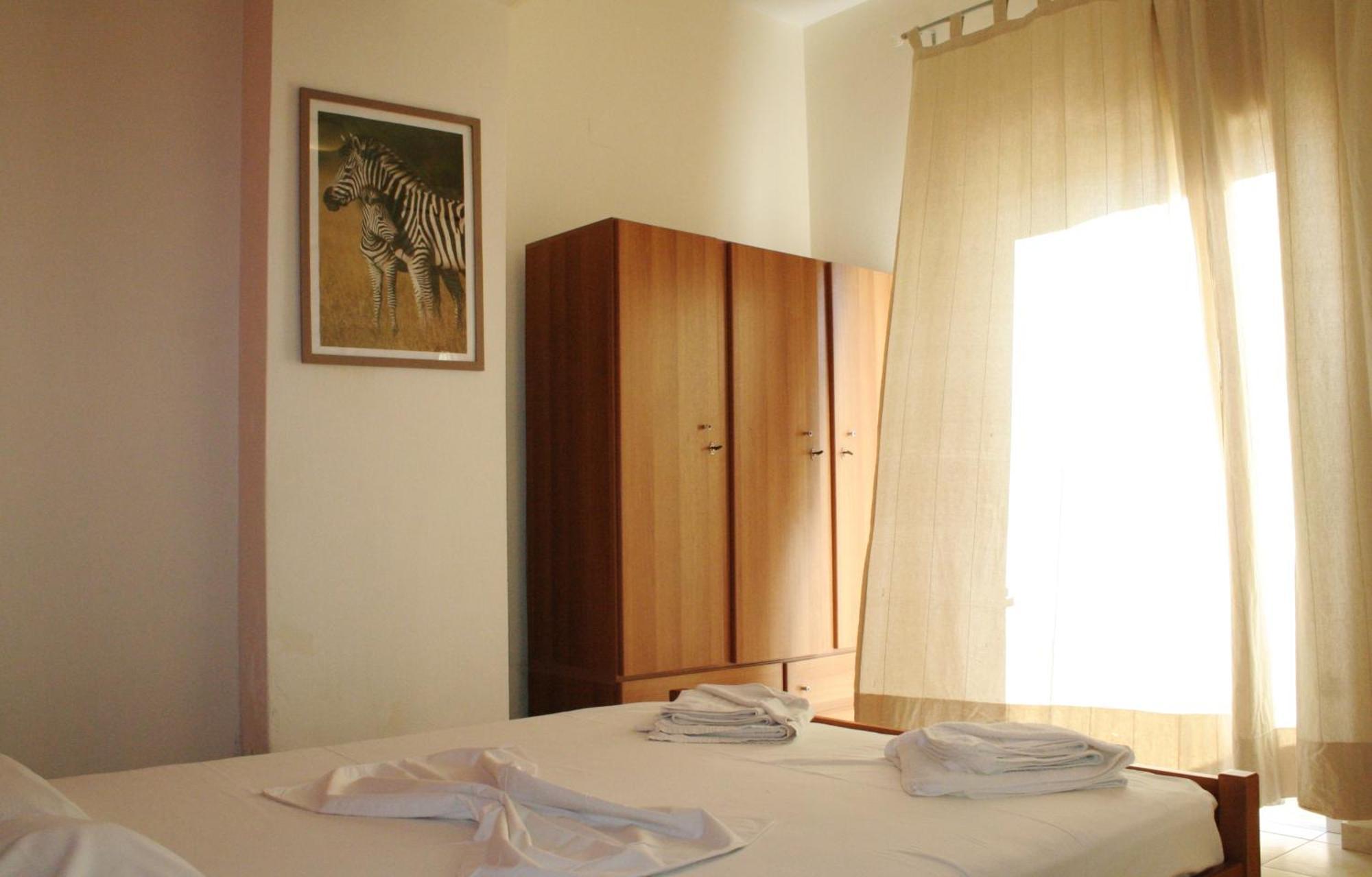 Flisvos Rooms Palaiochora Room photo